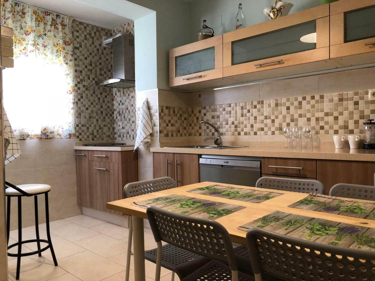 El Apartamento De Trini Sevilla Bagian luar foto