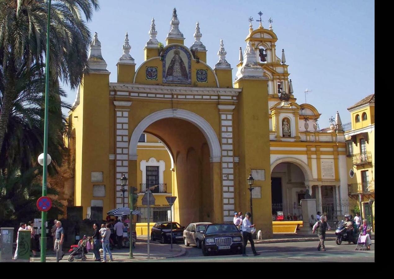El Apartamento De Trini Sevilla Bagian luar foto