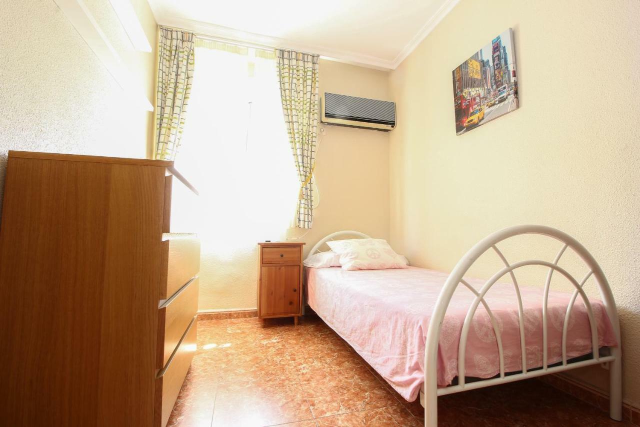 El Apartamento De Trini Sevilla Bagian luar foto