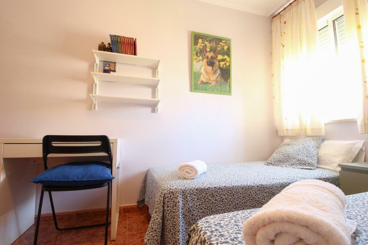 El Apartamento De Trini Sevilla Bagian luar foto