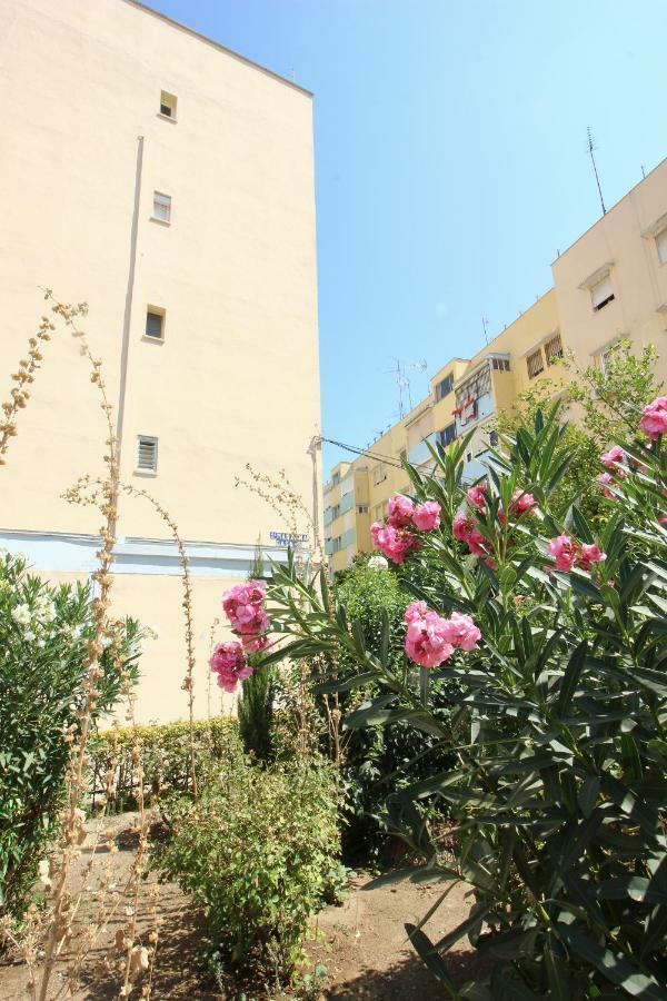 El Apartamento De Trini Sevilla Bagian luar foto